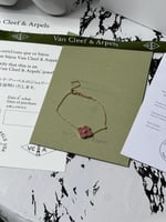 إسوارة Van cleef ذهبي _ وردي
