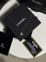 سلسال CHANEL فضي