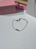 إسوارة سوارفيسكي فضي