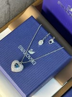 سلسال سوارفيسكي فضي كريستالة زرقاء -فضي