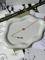 إسوارة Van cleef ذهبي _ وردي