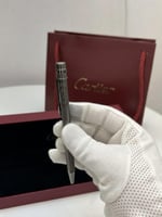 قلم حبر من مجموعة سانتوس دو كارتيه