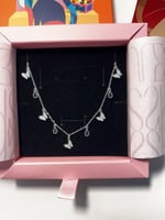 سلسال الفراشات أخظر فضة عيار 925