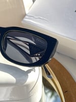 نظارة PRADA أطار ذهبي - عدسه أسود