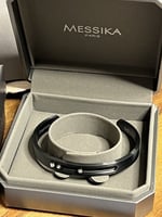 إسوارة MESSIKA اسود