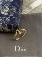 خاتم Christian Dior ذهبي