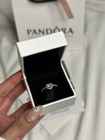 خاتم باندورا PANDORA فضي كرستالة وردي