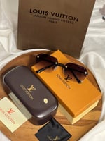 نظارة LOUIS VUITTON أطار أسود