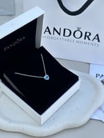 سلسال باندورا PANDORA كريستالة بـ لون السماء