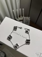 إسوارة Van cleef فضي