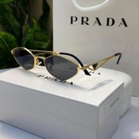 نظارة prada- اطار ذهبي- عدسه اسود