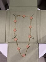 سلسال فان كليف 10 وردات - وردي