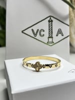 اسوارة فان كليف ذهبي