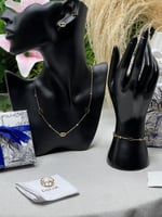 طقم Dior ذهبي