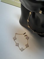 طقم van cleef ذهبي