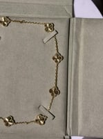 سلسال فان كليف 10 وردات - ذهبي