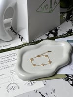 إسوارة Van cleef ذهبي _ كرستالات