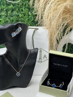 طقم van cleef أزرق - ذهبي