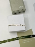 إسوارة Van cleef ذهبي _ أسود- أبيض