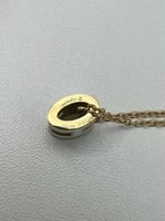 سلسال hermes مع حلق ذهبي - ابيض