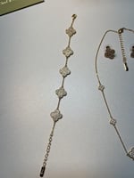 طقم van cleef ذهبي