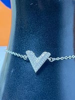 إسوارة LOUIS VUITTON معدن فضي