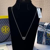 سلسال ميلر بافيه TORY BURCH معدن فضي