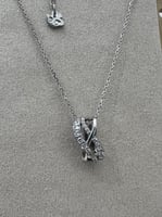 سلسال سوارفيسكي فضي كريستالة