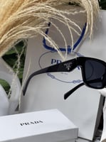 نظارة PRADA أطار -أسود