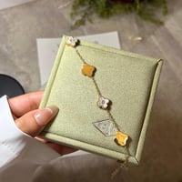 إسوارة Van cleef ذهبي -صدفي