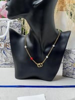 سلسال Dior معدن ذهبي