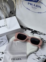 نظارة PRADA أطار _ وردي