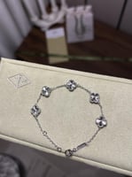 إسوارة Van cleef فضي - صغير