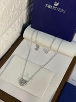 سلسال سوارفيسكي فضي كريستالة فضي قلب