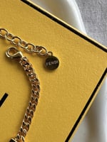إسوارة fendi معدن ذهبي