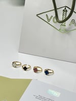 خاتم van cleef ملون .