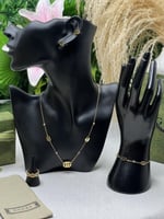 طقم GUCCI ذهبي
