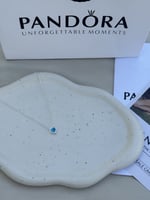 سلسال باندورا PANDORA كريستالة بـ لون السماء