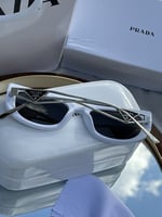 نظارة PRADA المشهورة