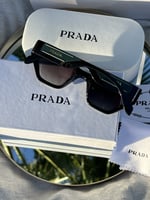 نظارة PRADA المشهورة