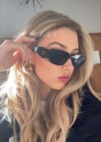 نظارة PRADA المشهورة