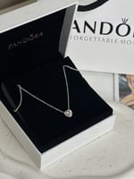 سلسال باندورا PANDORA كريستالة وردي