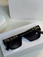نظارة PRADA