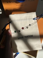 إسوارة LOUIS VUITTON معدن فضي