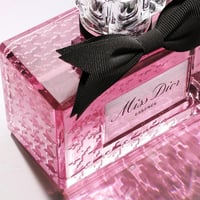 عطر مس ديور إيسانس من كرستن ديور أو دو بارفيوم 80...