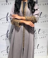 رمادي فاتح