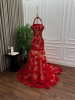 فستان دانتيل مطرز مع بطانه تفته وتل وورد قص ليزر م...