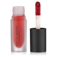 ريفلوشن احمر شفاه ماتي بومب كلوليس فوشيا