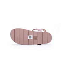 أحذية حفلات للبنات من بوينت ون – أنيقة وعصرية للمن...