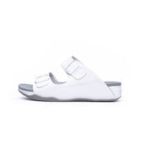 صندل طبي مريح سهل الارتداء للرجال من بوينت ون-145